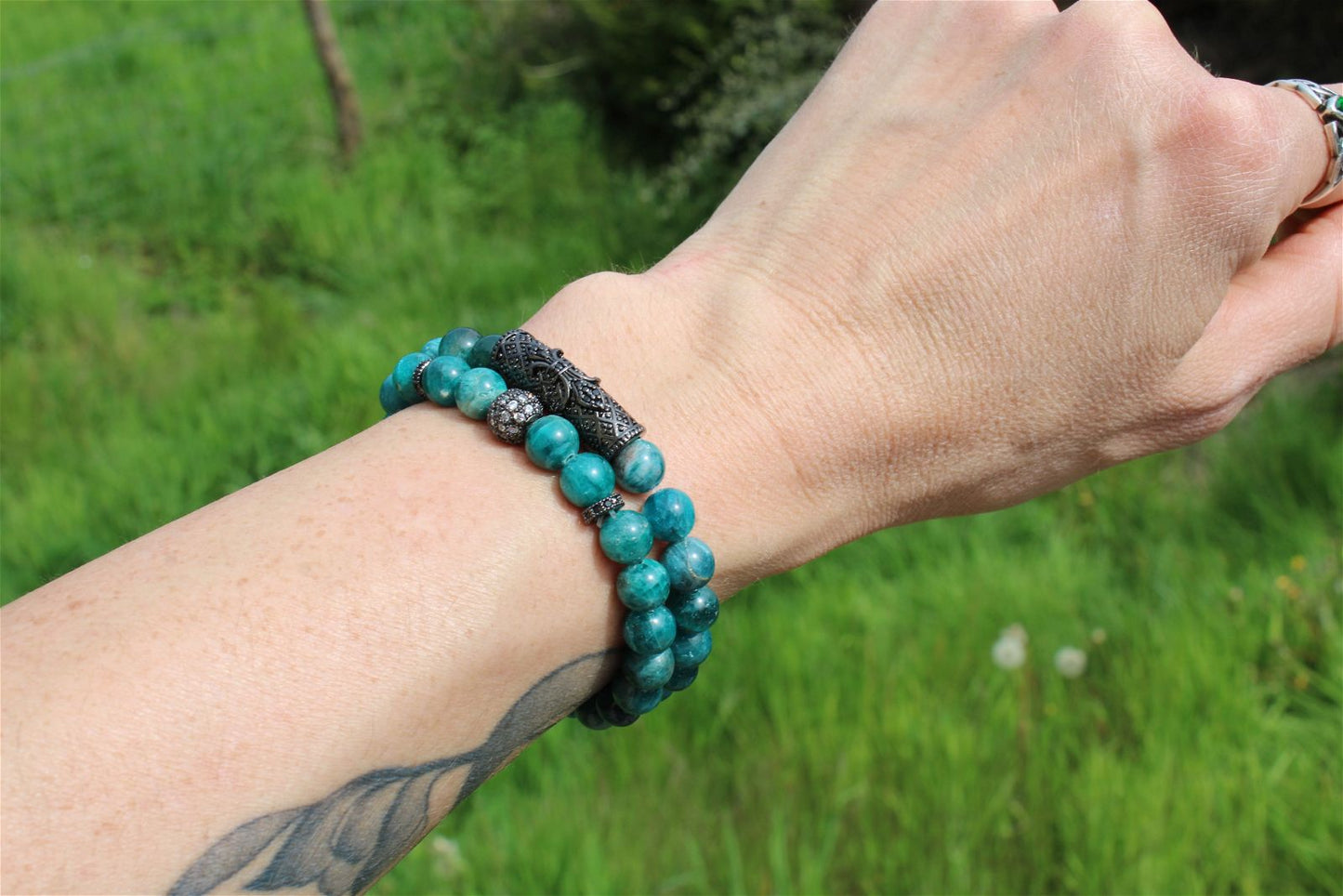 Lot de 2 bracelets élastique en apatite bleue teintée - Aurore Lune