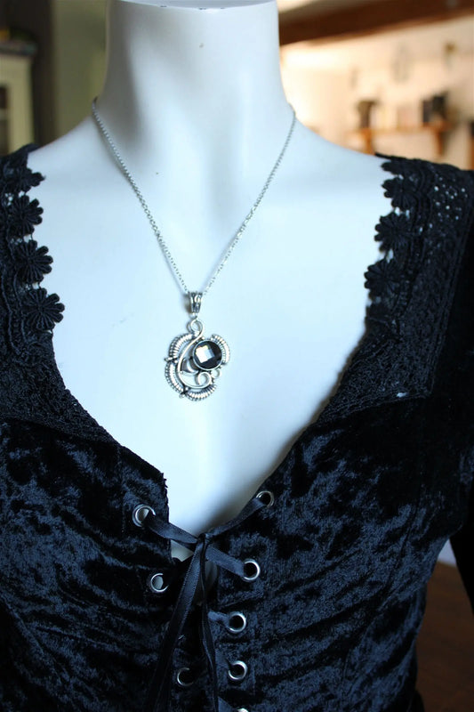 Lumineuse Lune - collier fantaisie - Aurore Lune