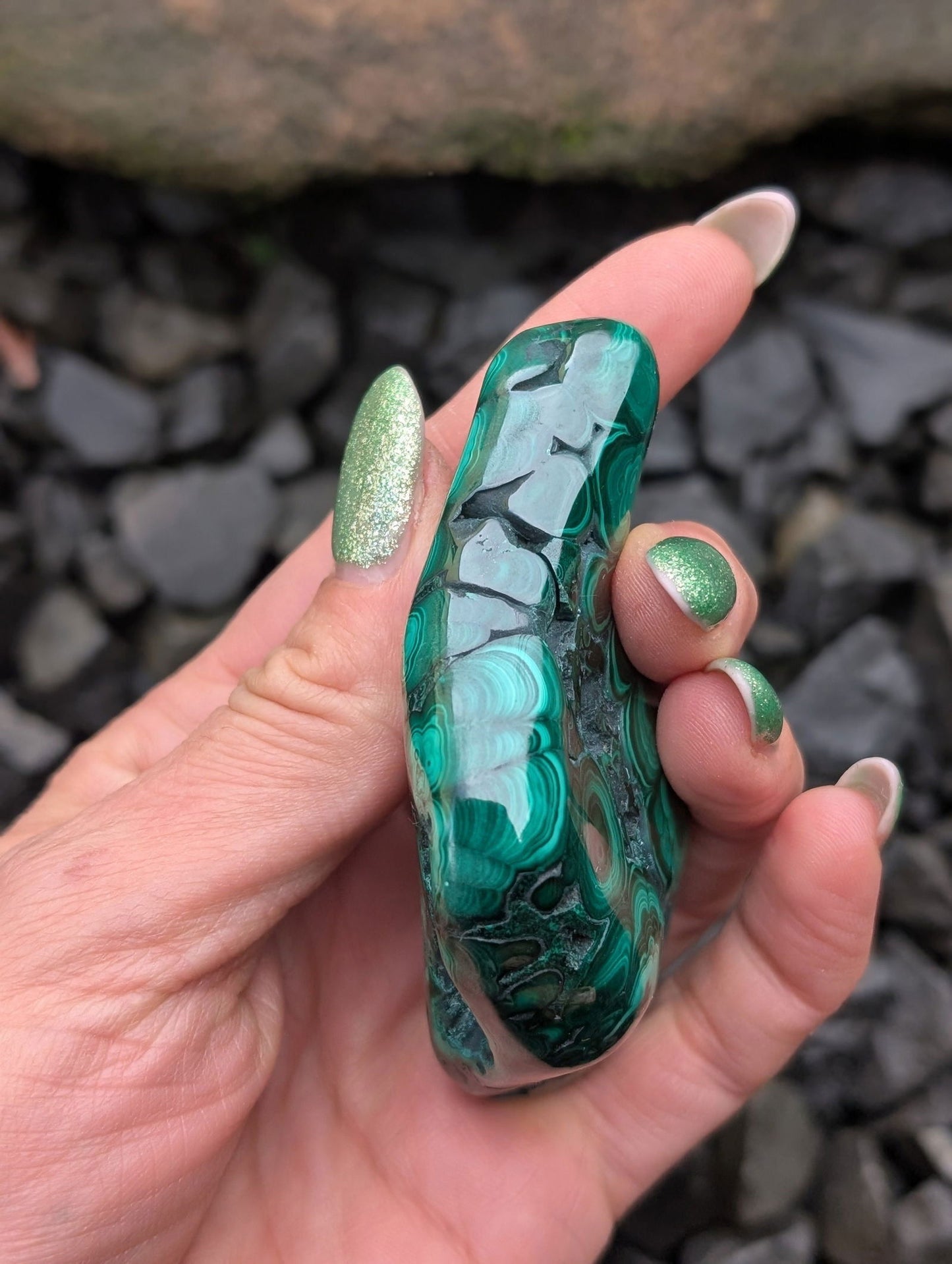 Malachite en forme libre - Aurore Lune