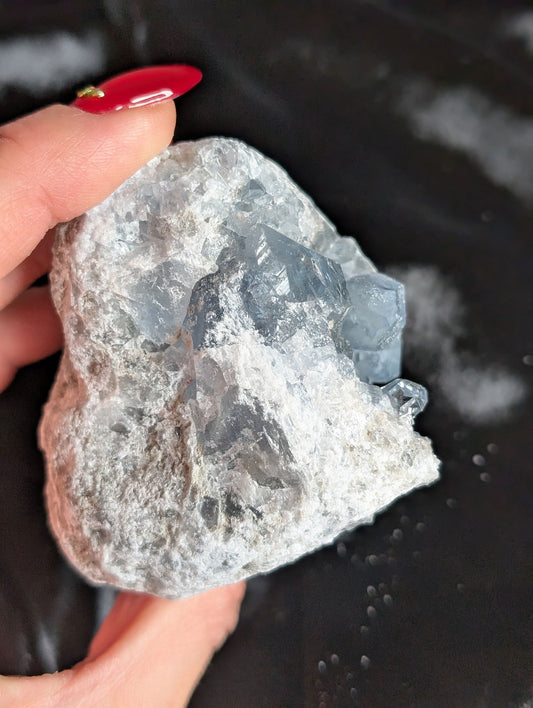 Morceau de célestite célestine brute - Aurore Lune