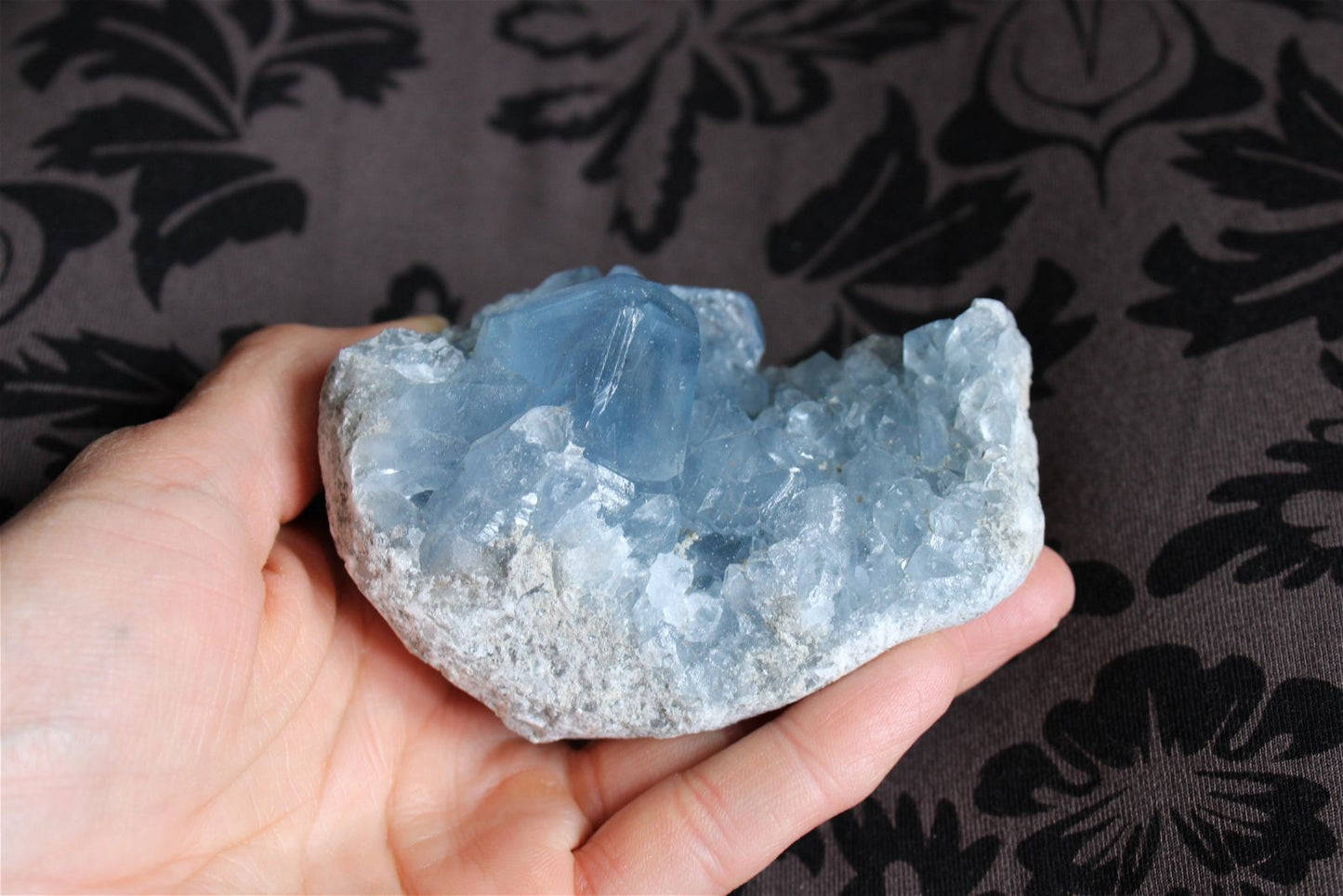 Morceau de célestite célestine brute 9 cm - Aurore Lune