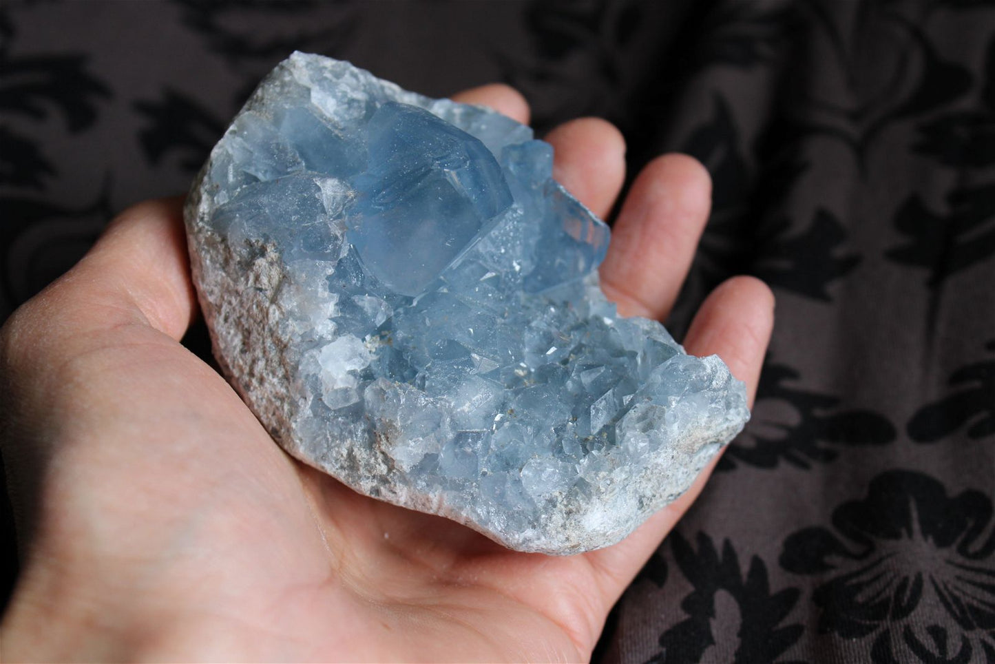 Morceau de célestite célestine brute 9 cm - Aurore Lune
