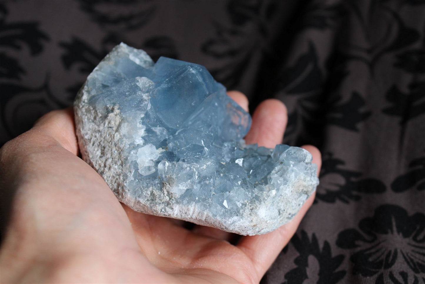 Morceau de célestite célestine brute 9 cm - Aurore Lune
