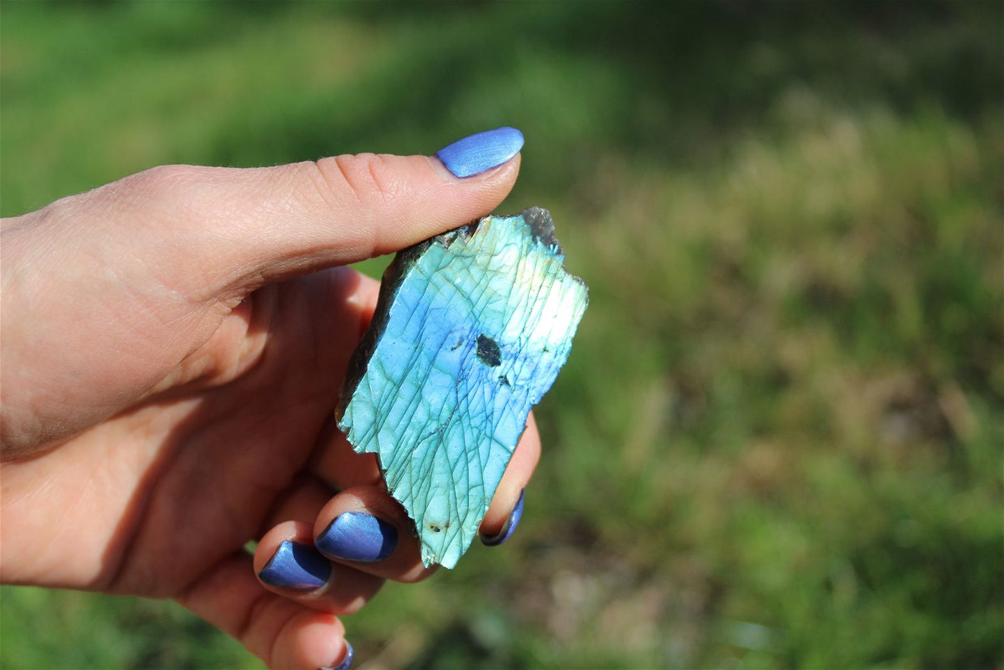 Morceau de labradorite mi-brute AU CHOIX menu déroulant - Aurore Lune