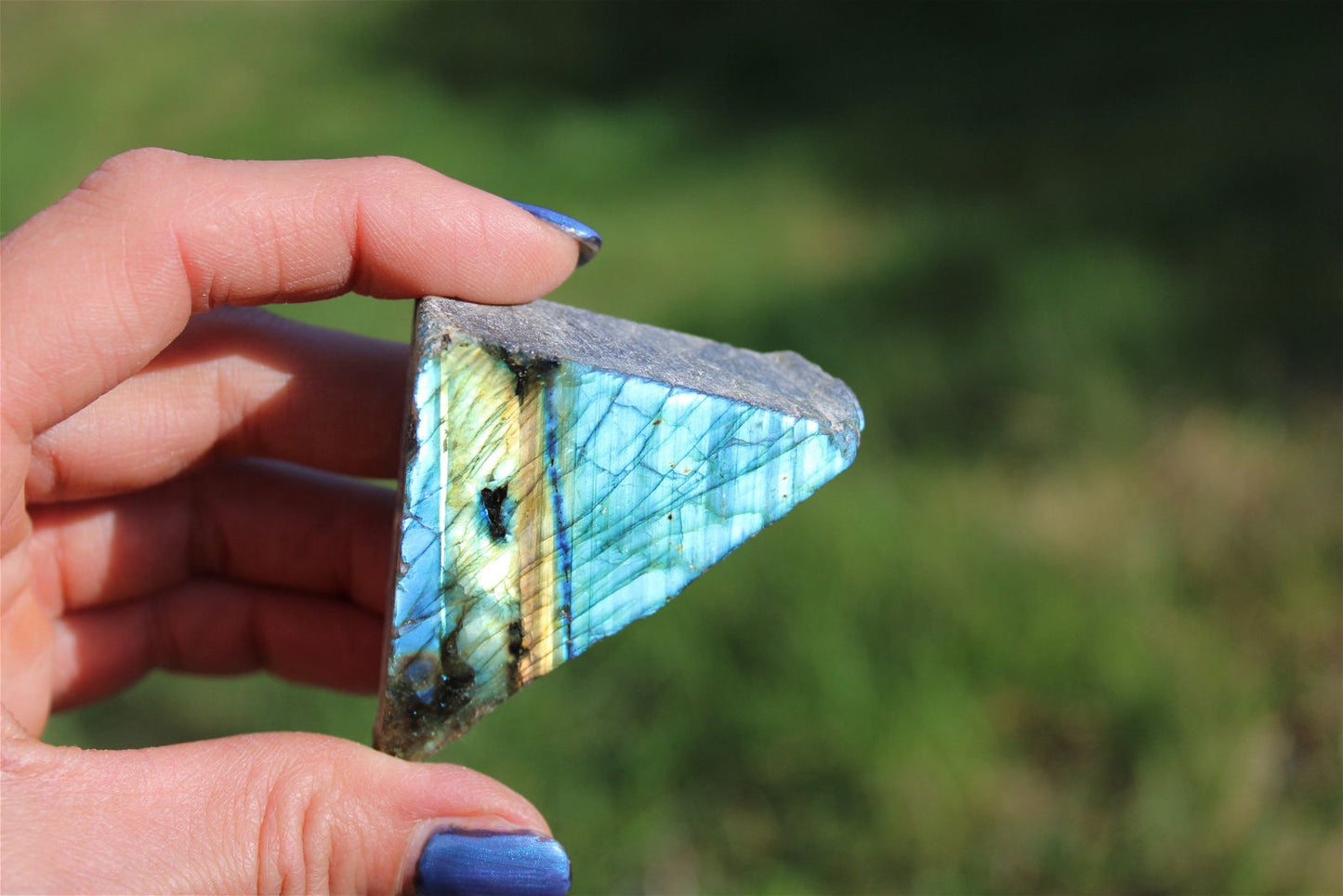 Morceau de labradorite mi-brute AU CHOIX menu déroulant - Aurore Lune