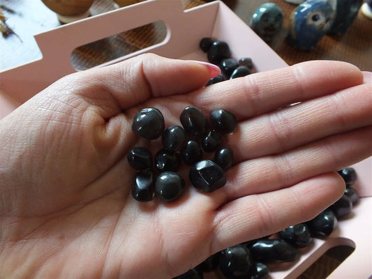 Obsidienne larme d apache roulée taille petite - Aurore Lune