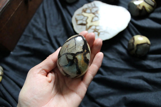 Oeuf en septaria 224 grammes COLISSIMO - Aurore Lune