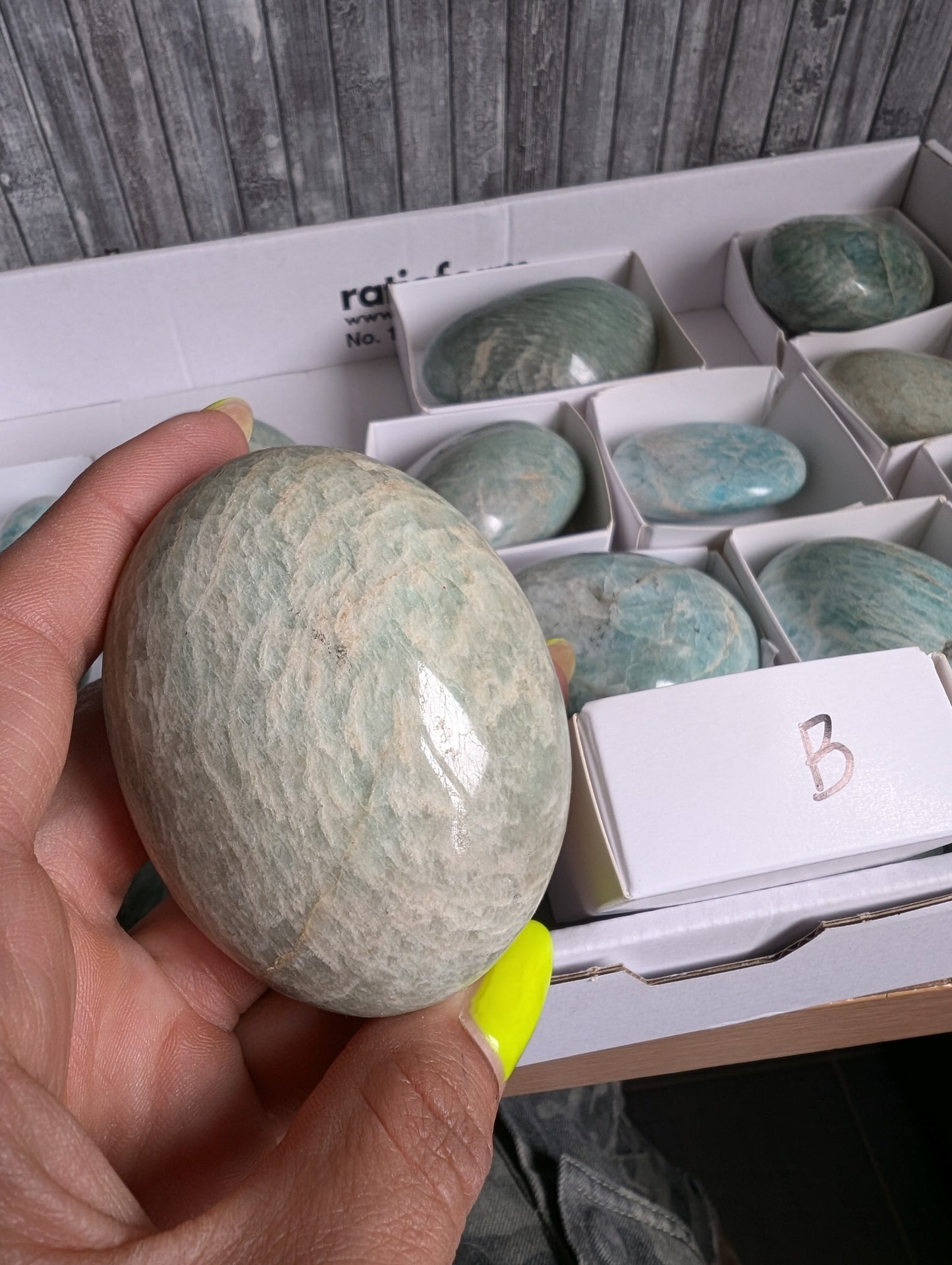 Galet en amazonite au choix - Aurore Lune