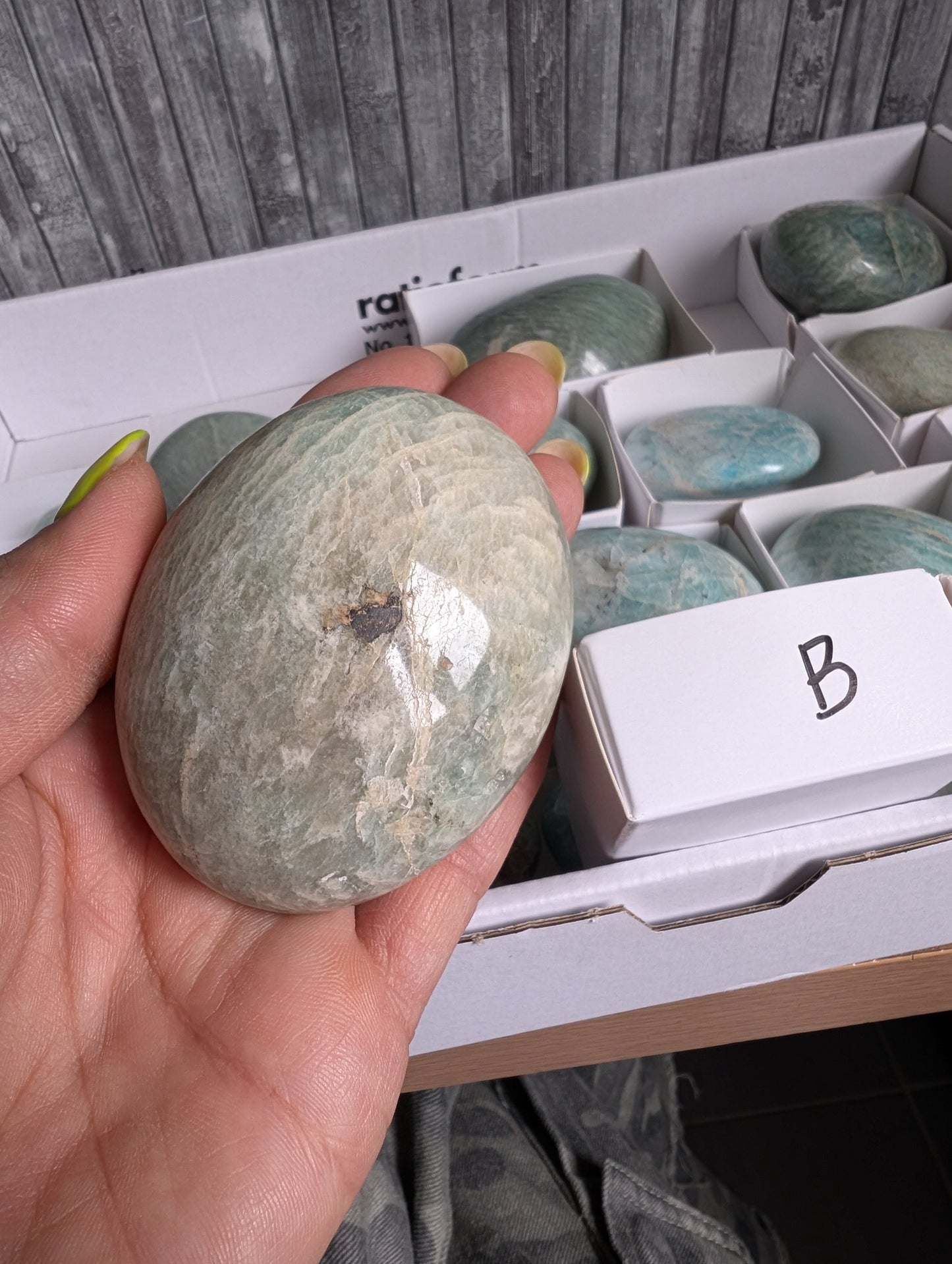 Galet en amazonite au choix - Aurore Lune