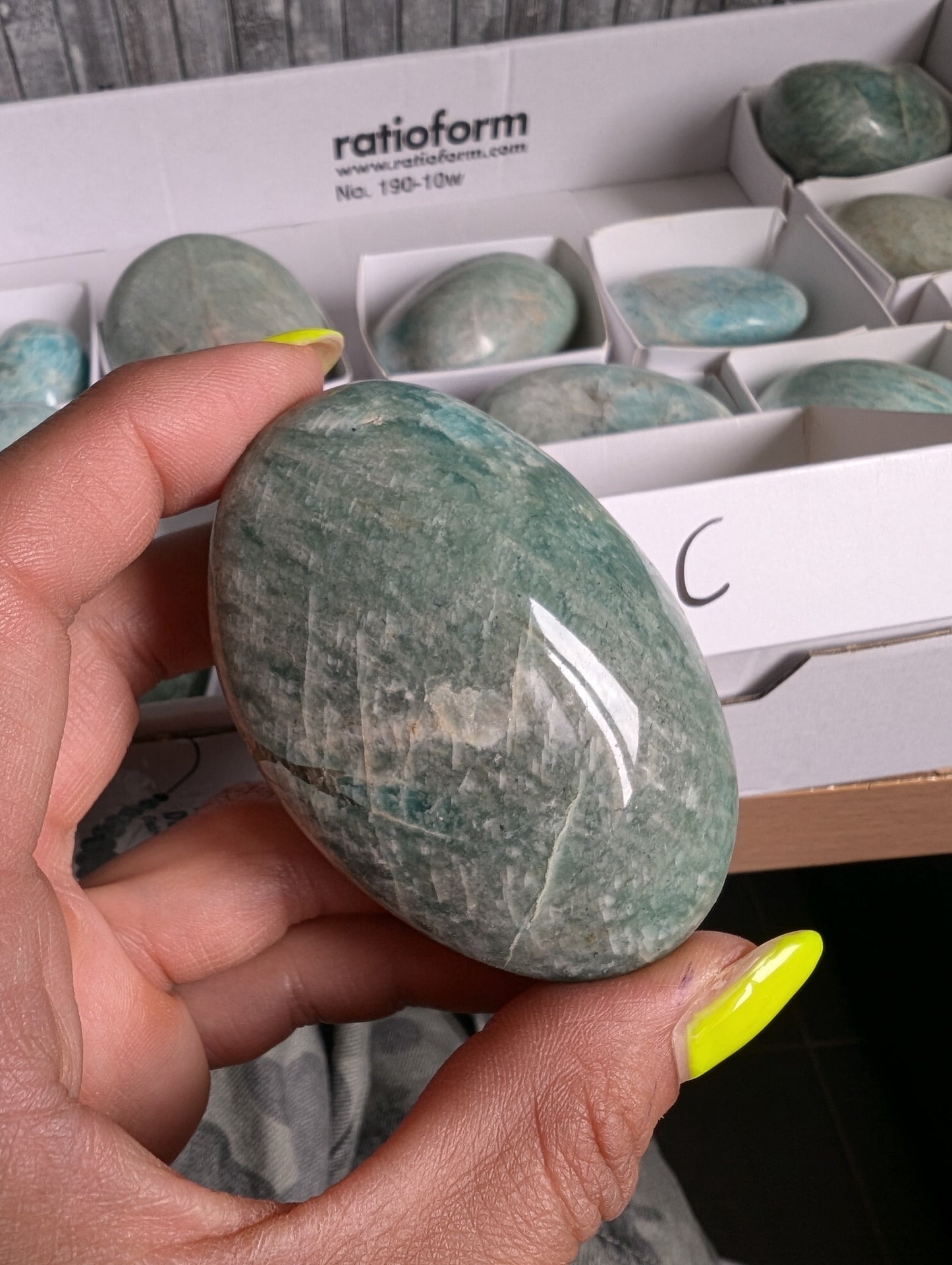 Galet en amazonite au choix - Aurore Lune