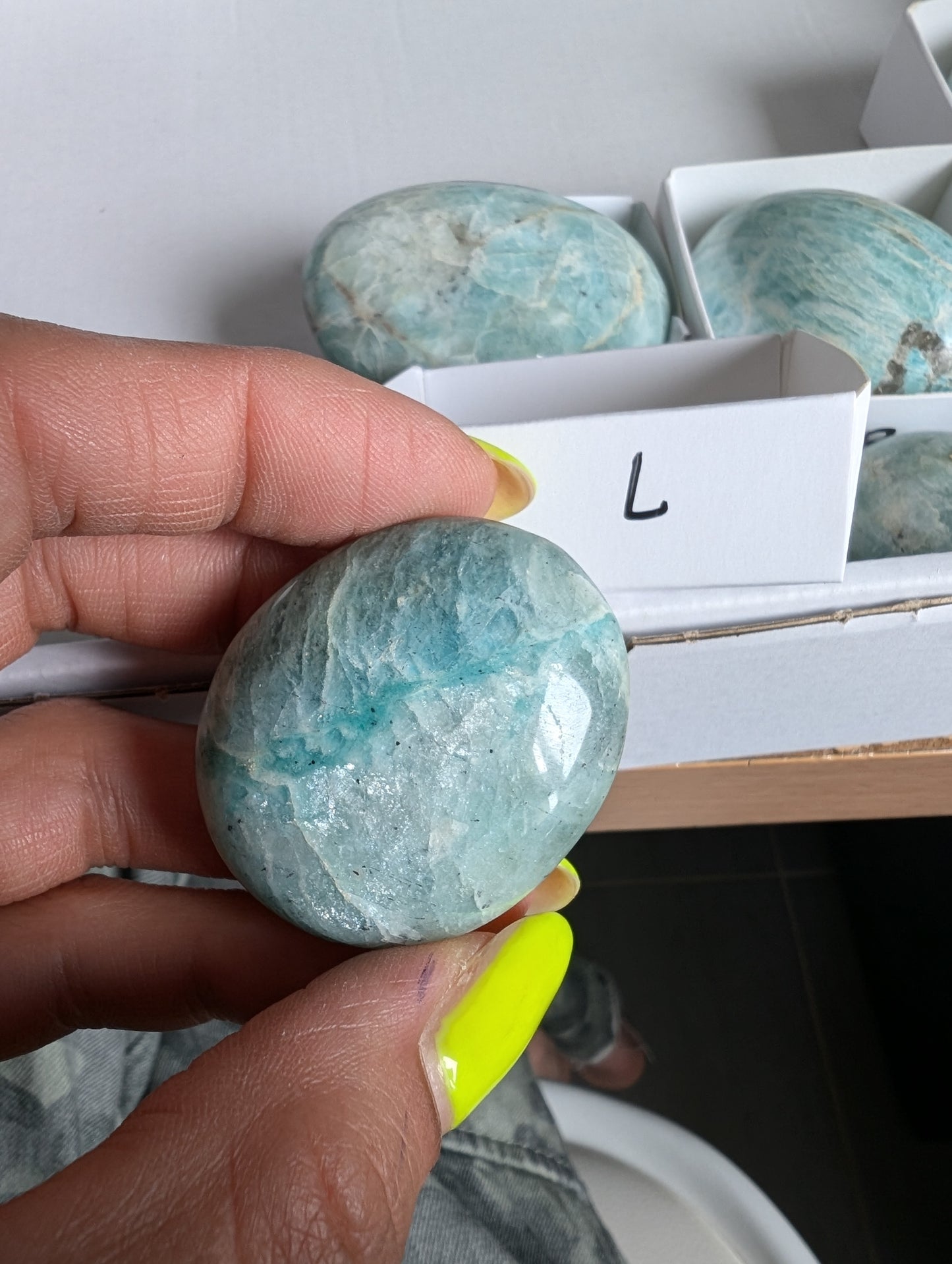 Galet en amazonite au choix - Aurore Lune