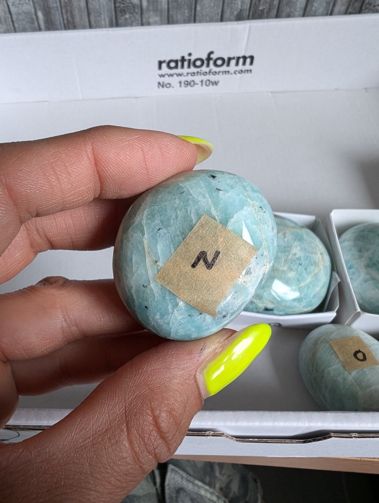 Galet en amazonite au choix - Aurore Lune