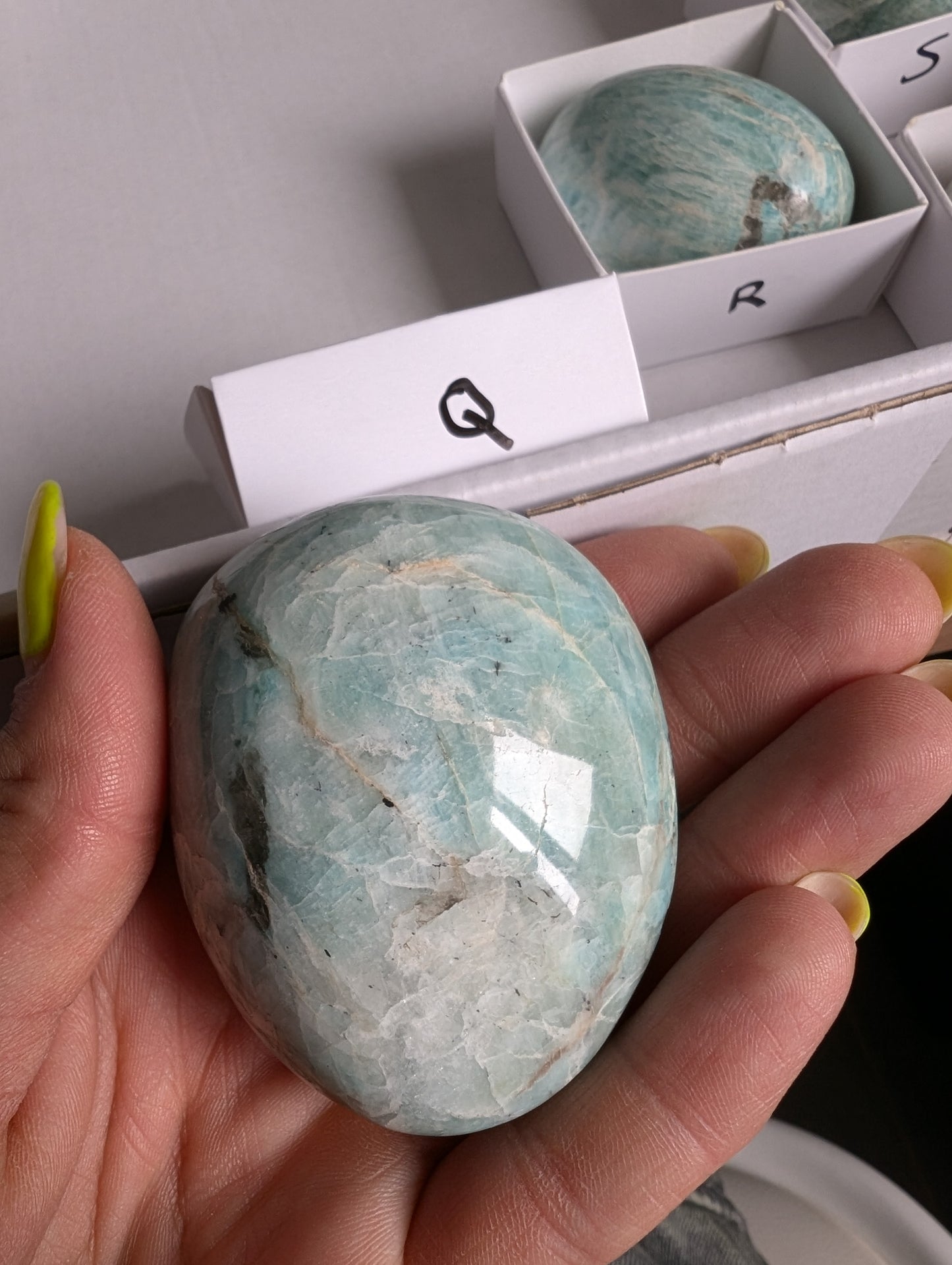 Galet en amazonite au choix - Aurore Lune