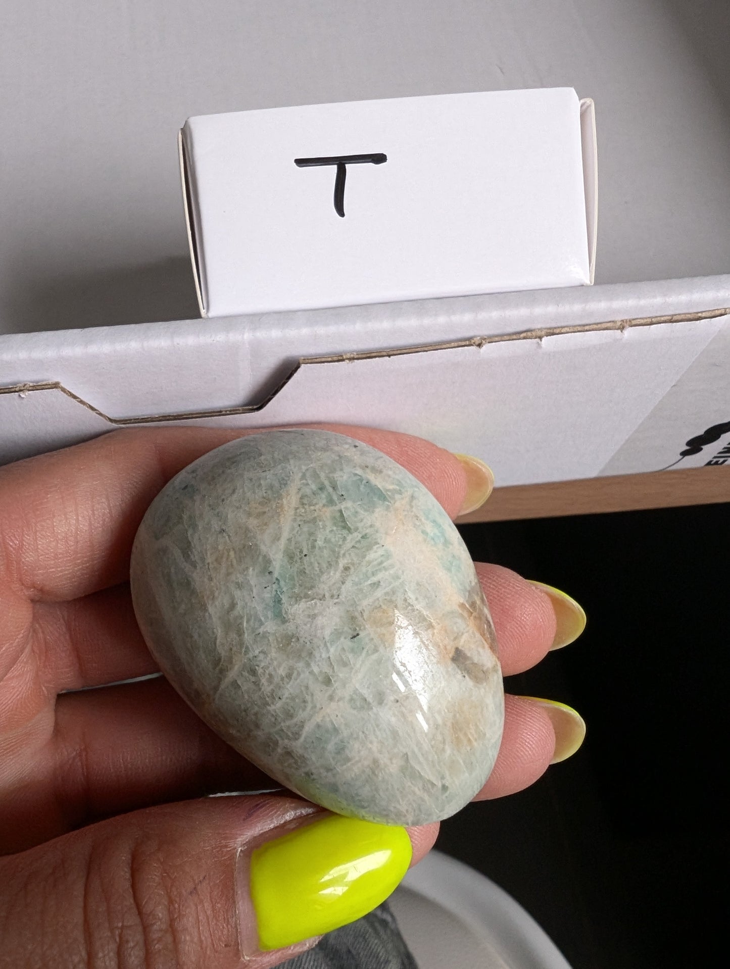 Galet en amazonite au choix - Aurore Lune