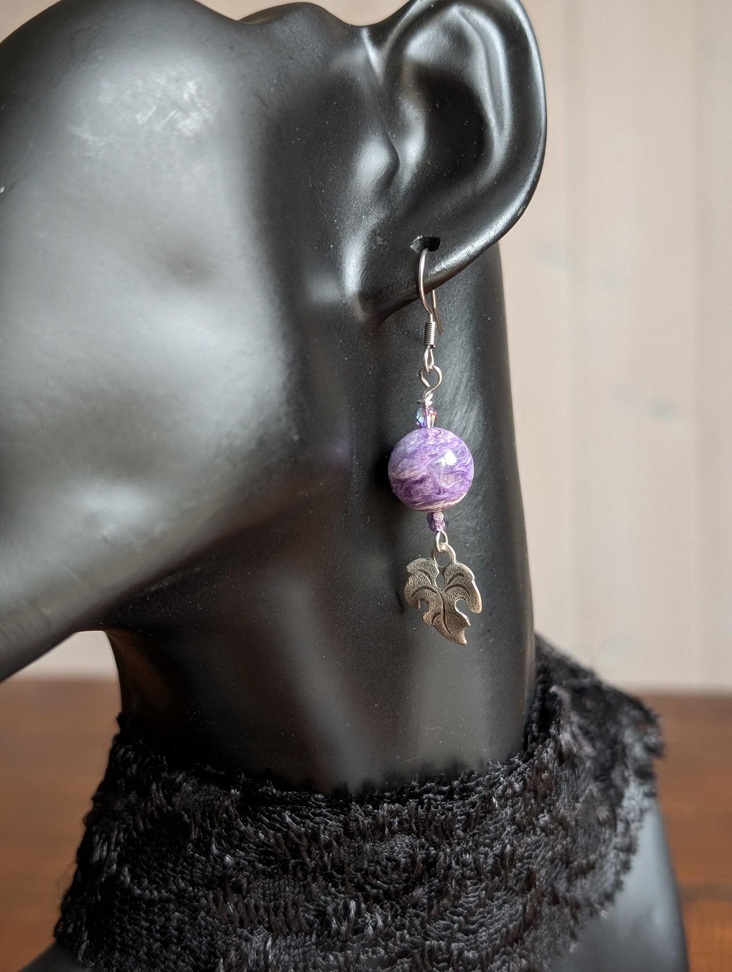 Boucles d'oreilles charoïtes de Russie - Aurore Lune