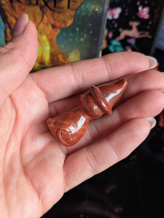 Un chat en jaspe rouge 5 cm - Aurore Lune