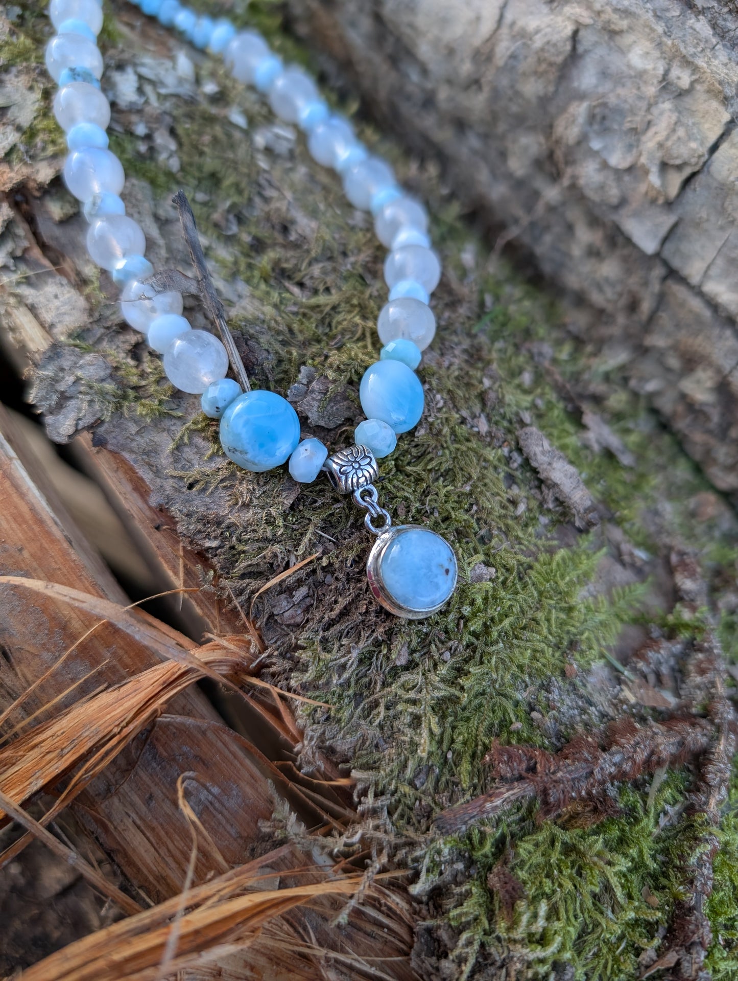 Collier en Larimar et Labradorite Blanche