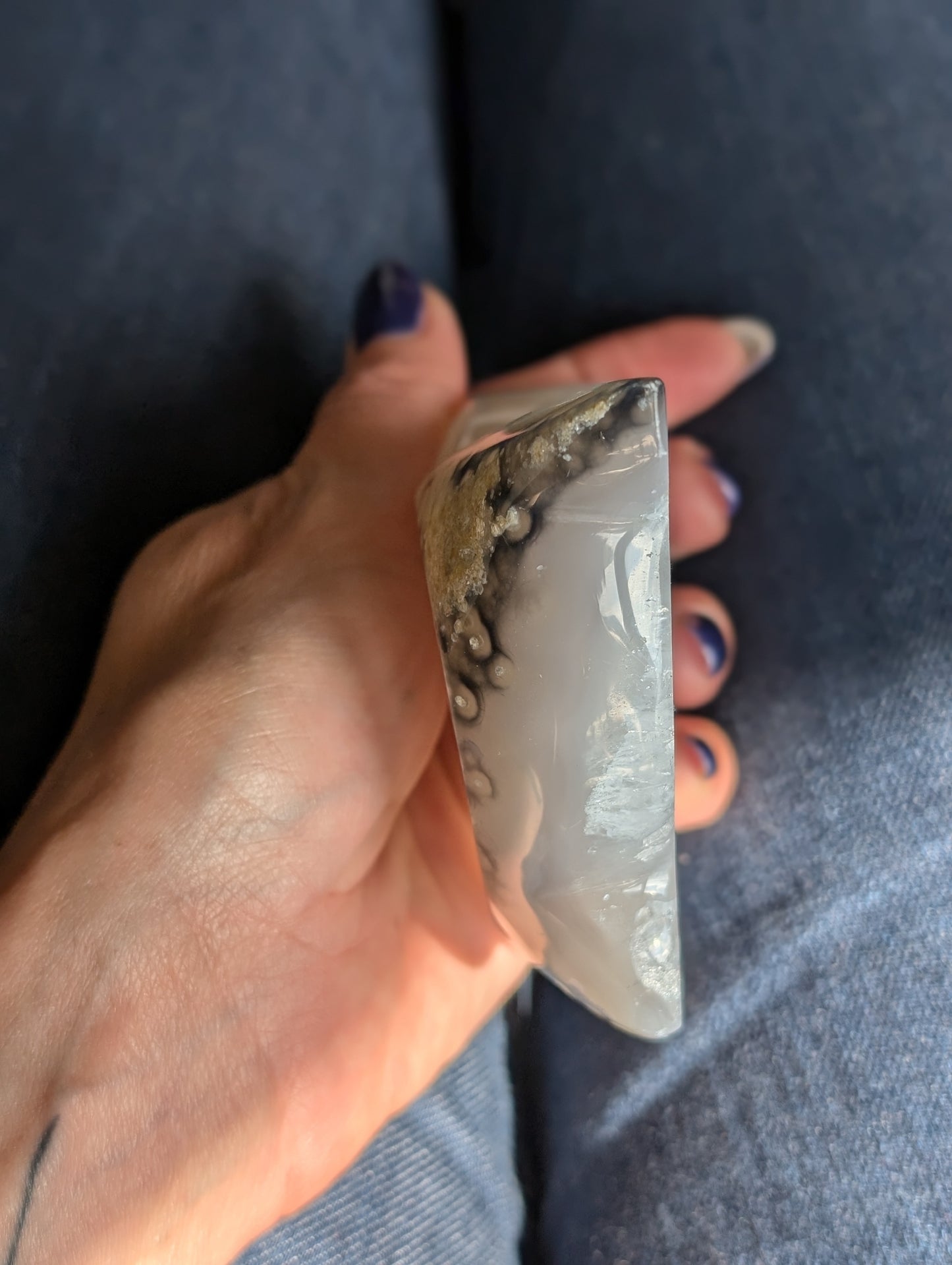 Magnifique papillon agate cristallisée