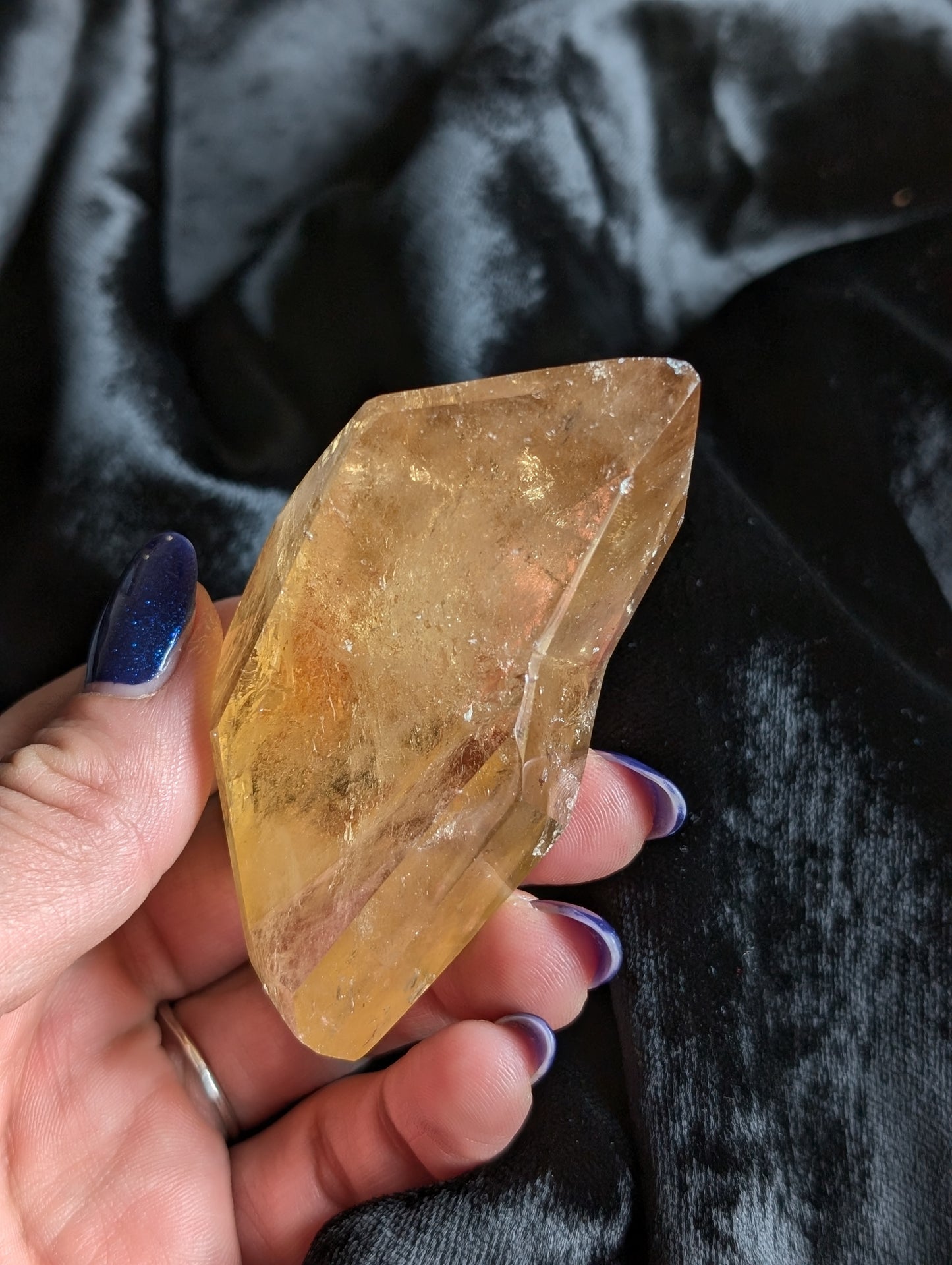 Pointe de citrine véritable
