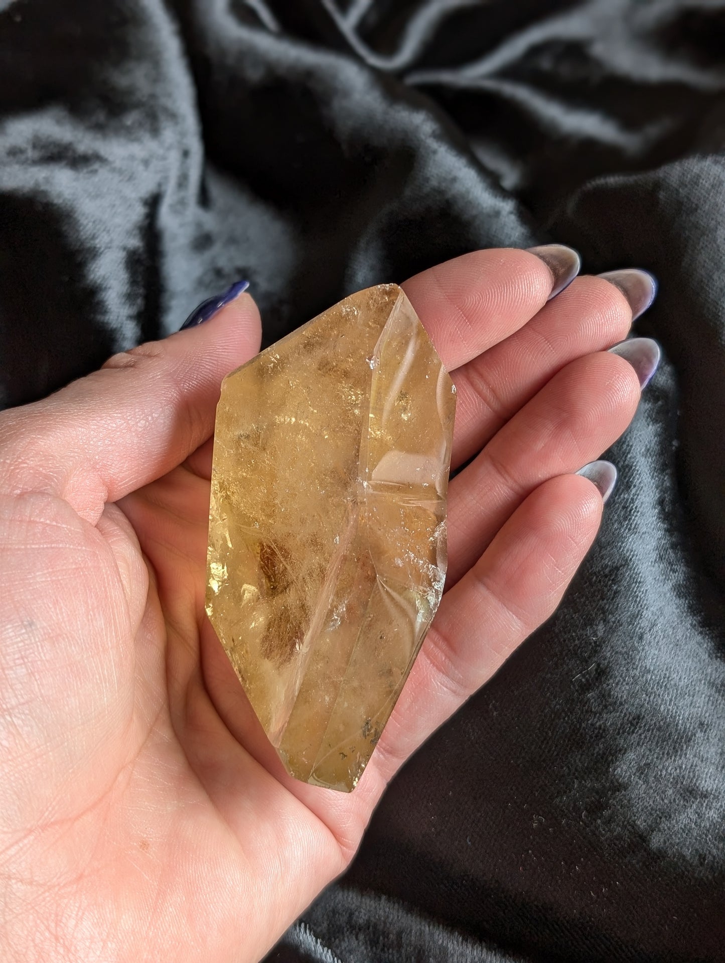 Pointe de citrine véritable