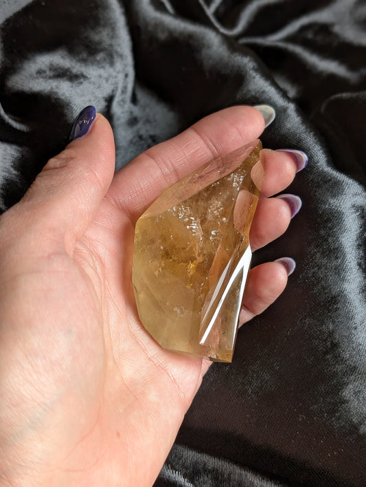 Pointe de citrine véritable