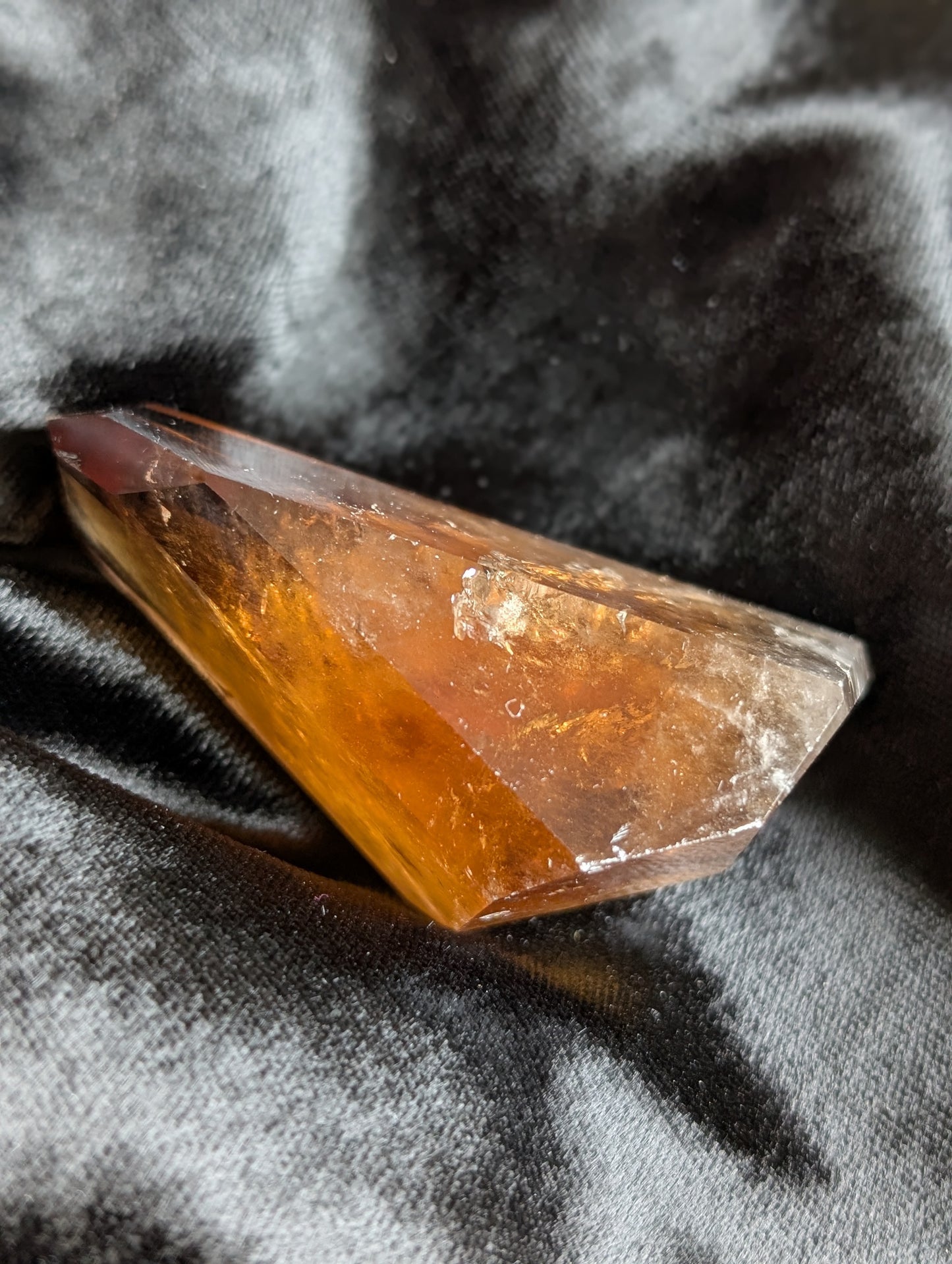 Pointe de citrine véritable