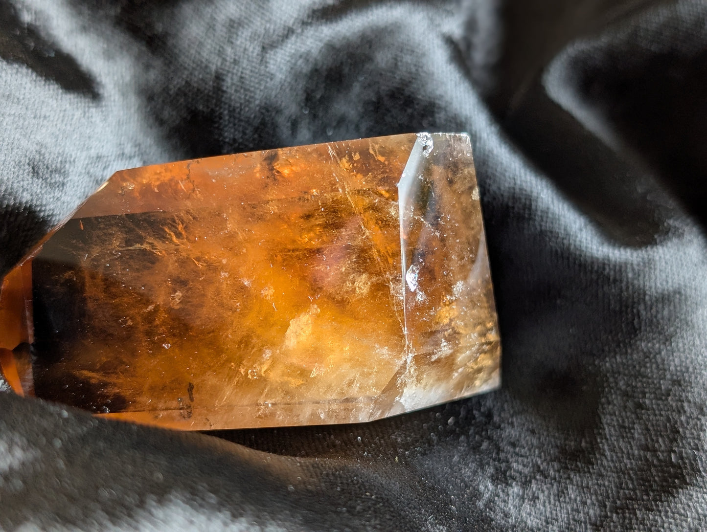 Pointe de citrine véritable