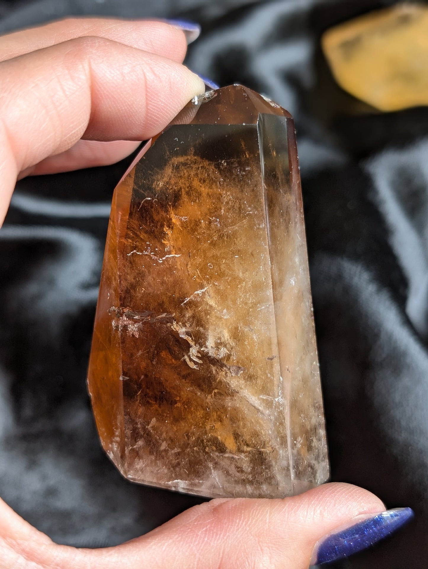 Pointe de citrine véritable