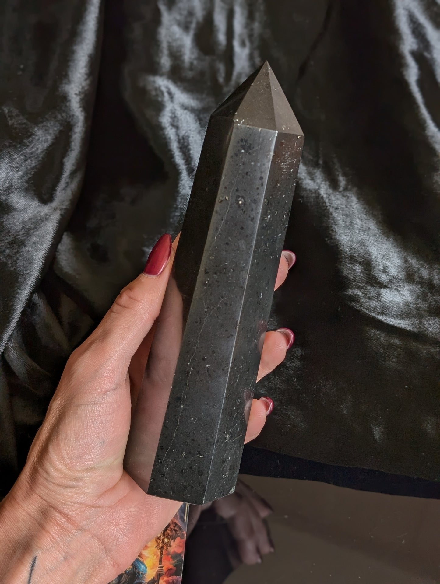 Pointe tourmaline Noire à poser 0.7 kilogrammes 18 cm
