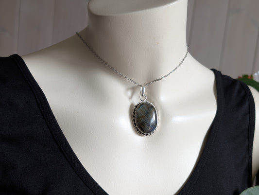 Collier complet avec labradorite et chaîne