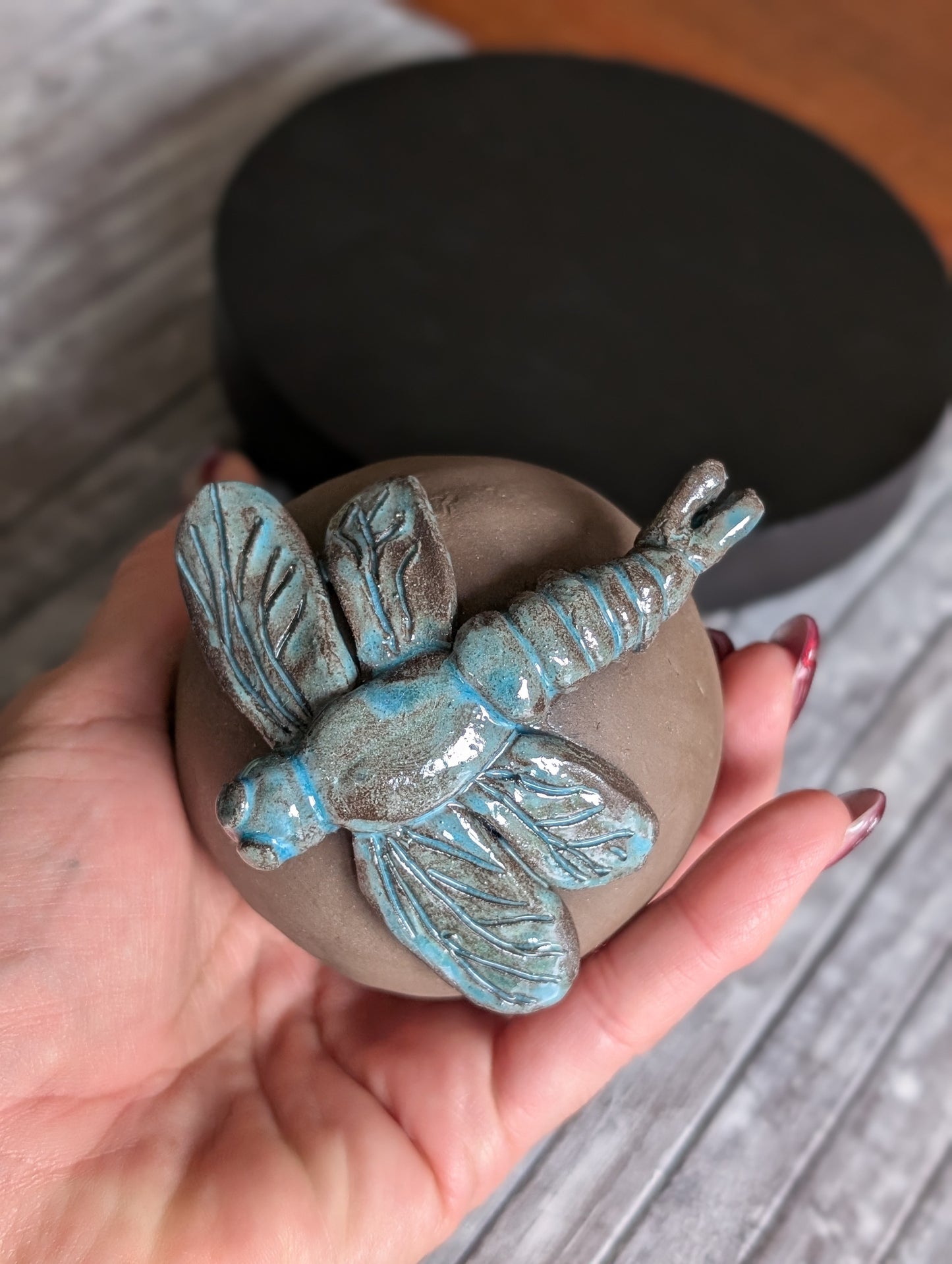 Lot poterie Nuage en trolléite et libellule