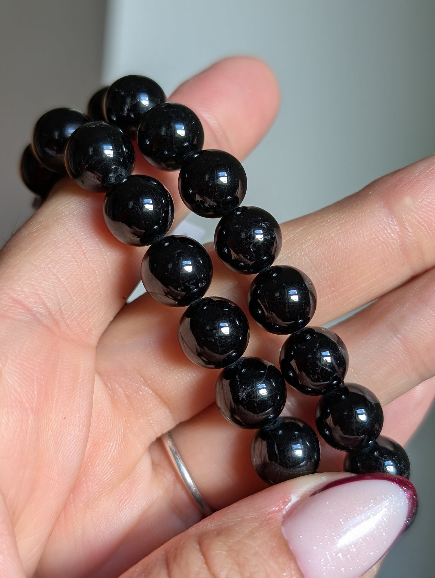 Bracelet 10 mm tourmaline noire 16-18 cm