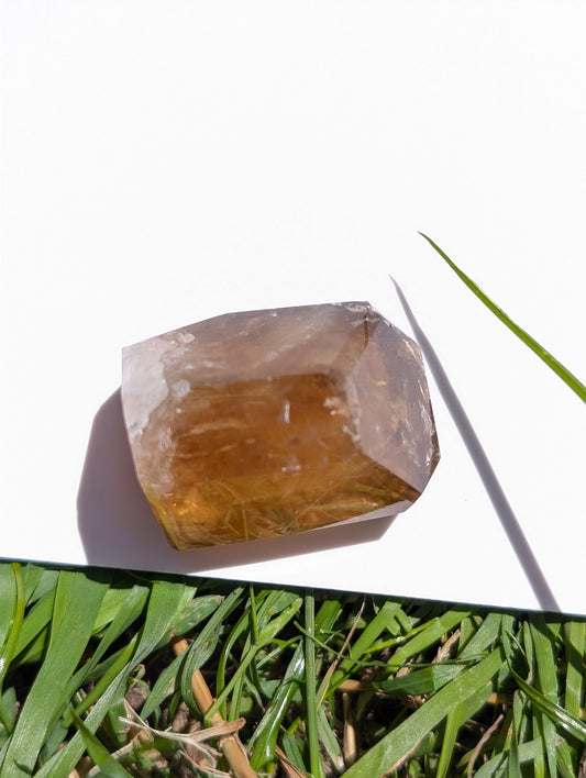 Pointe de citrine véritable