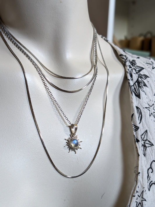 Collier double avec labradorite blanche pierre de lune arc-en-ciel