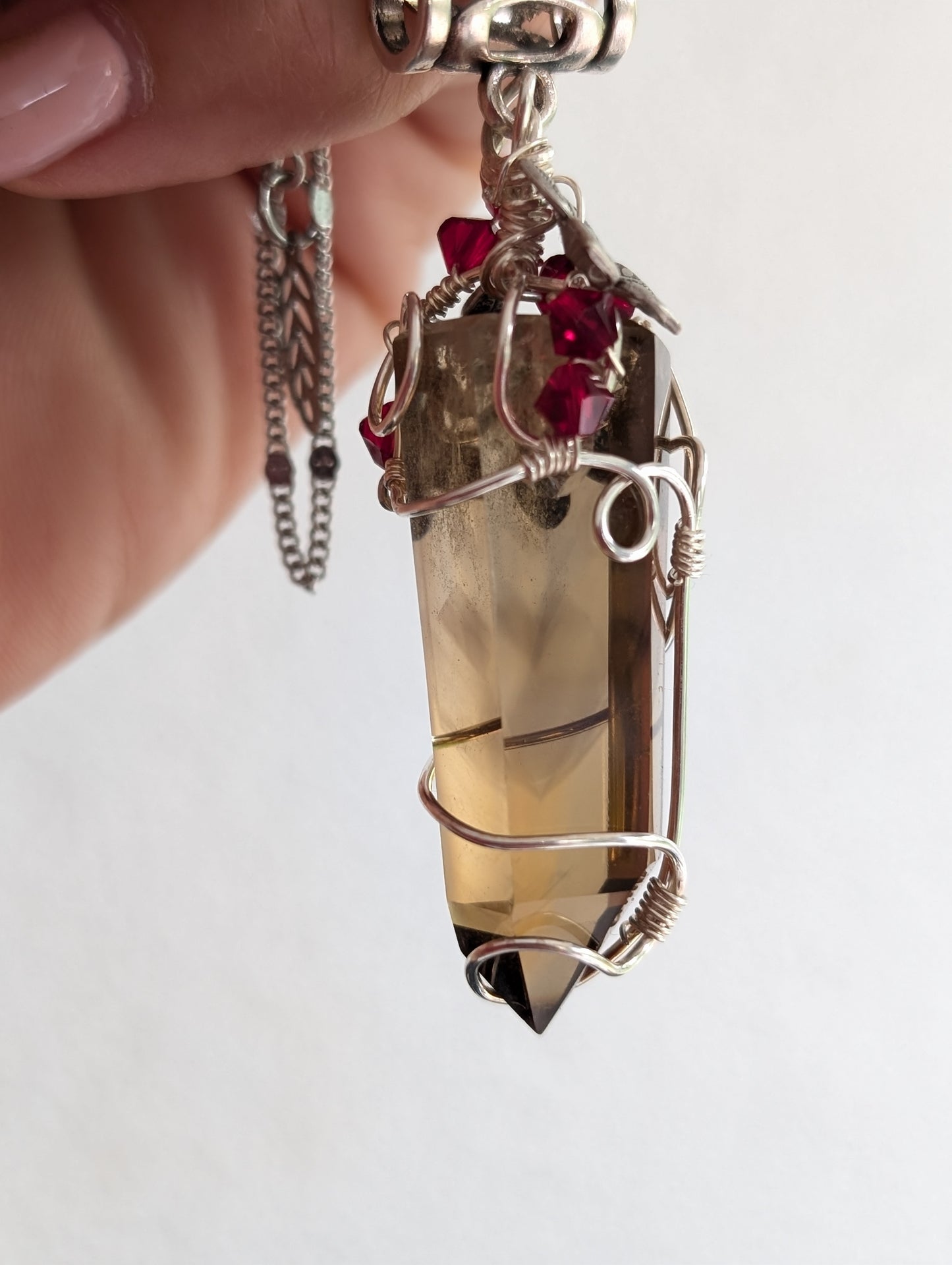 Collier wirewrap pointe de citrine avec fantôme authentique