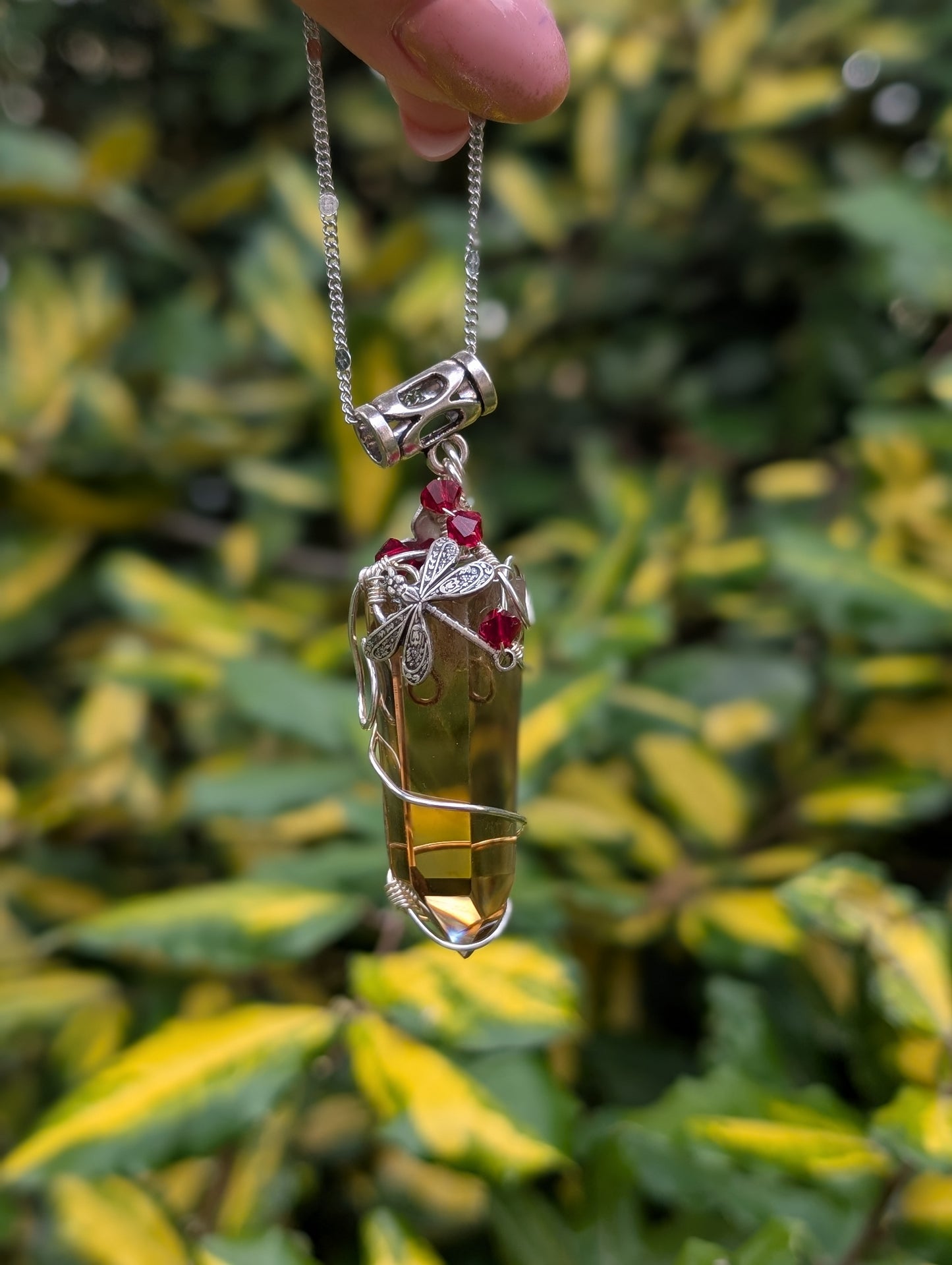 Collier wirewrap pointe de citrine avec fantôme authentique