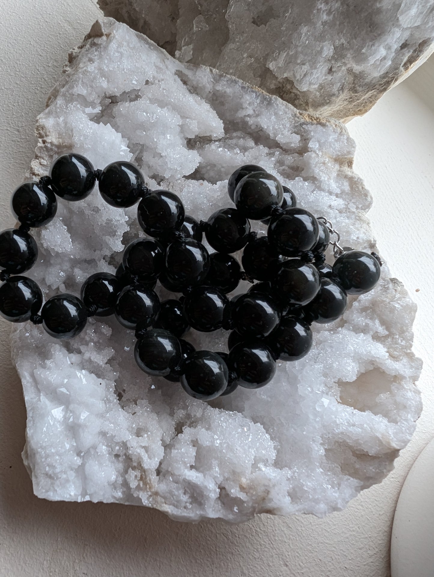 Collier obsidienne oeil céleste ou arc en ciel