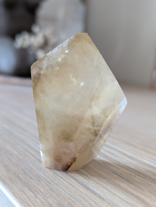 Pointe de citrine véritable