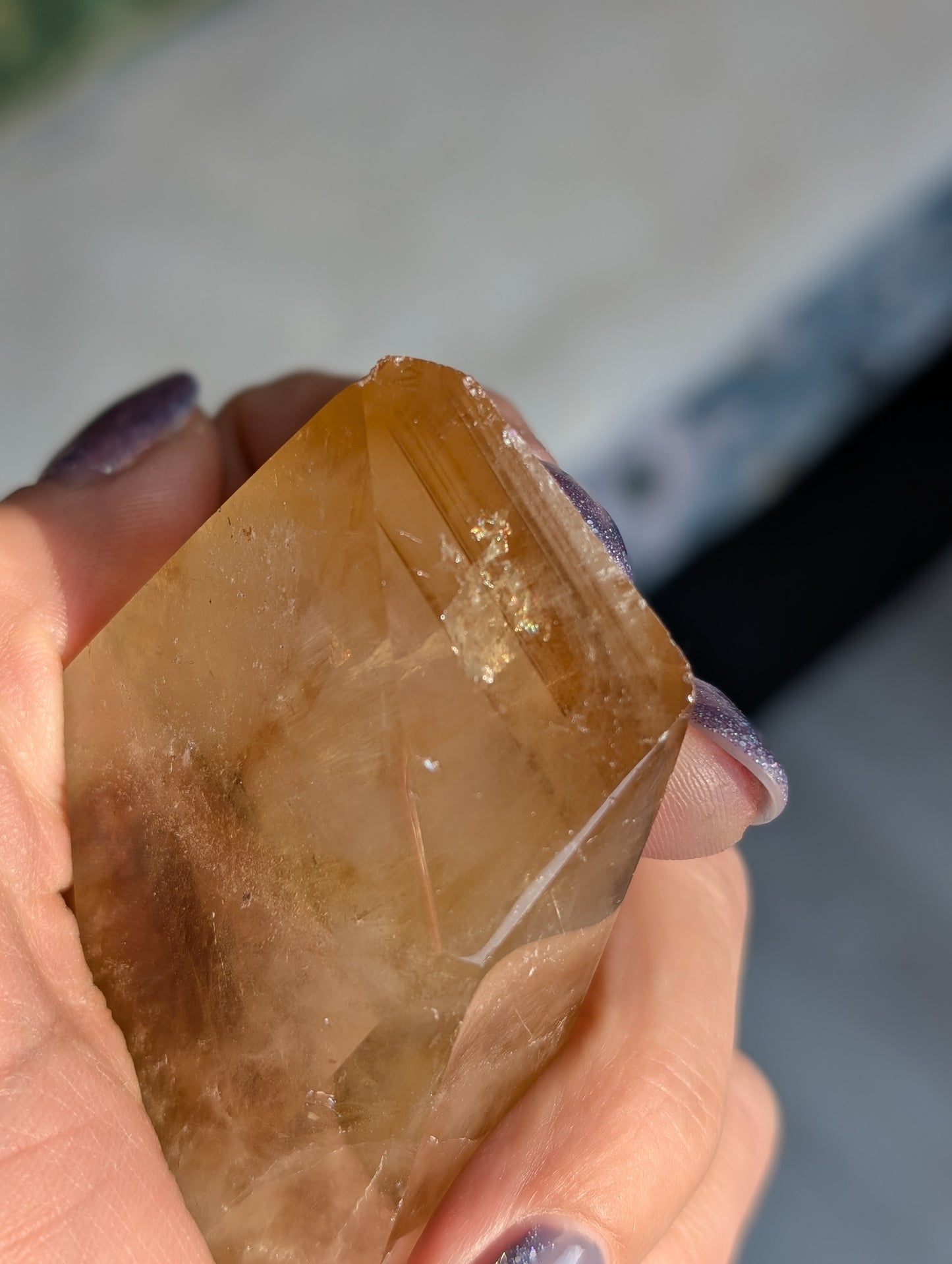 Pointe de citrine véritable