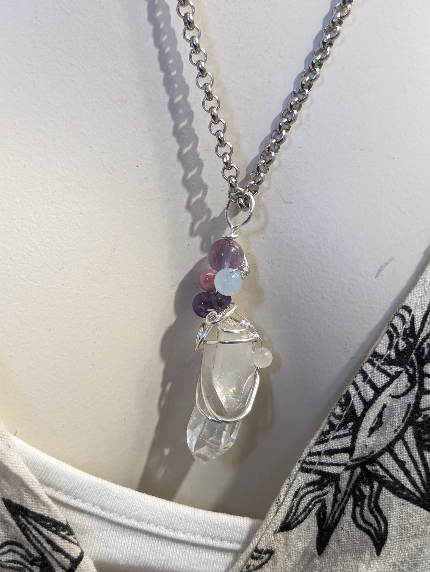 Collier unique pointe de cristal de roche alpes 🇫🇷 wirewrap plaqué argent