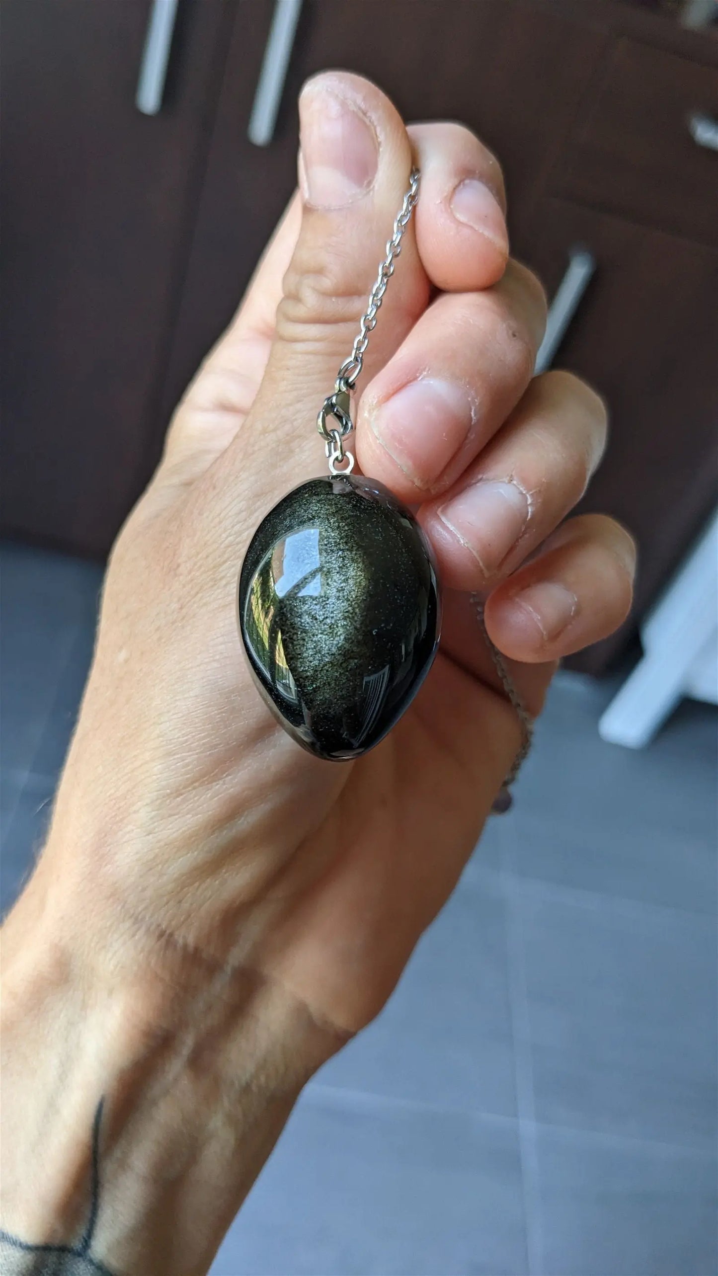Pendule en obsidienne dorée gravé d'un Arbre de Vie - Aurore Lune