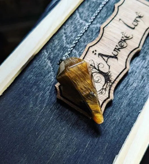 Pendule en oeil de tigre - Aurore Lune
