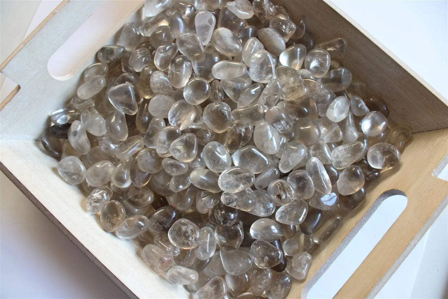 Petite Pierre roulée en quartz fumé ou enfumé - Aurore Lune