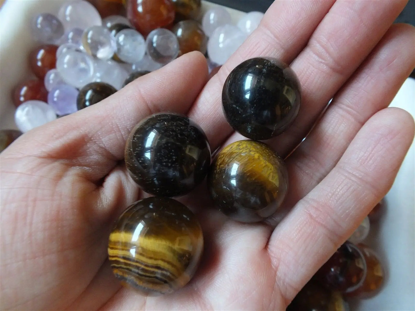 Petites sphères minérales quartz rose améthyste oeil de tigre cornaline - Aurore Lune