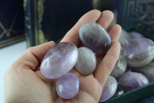 Pierre roulée en améthyste Au choix petite ou grande - Aurore Lune
