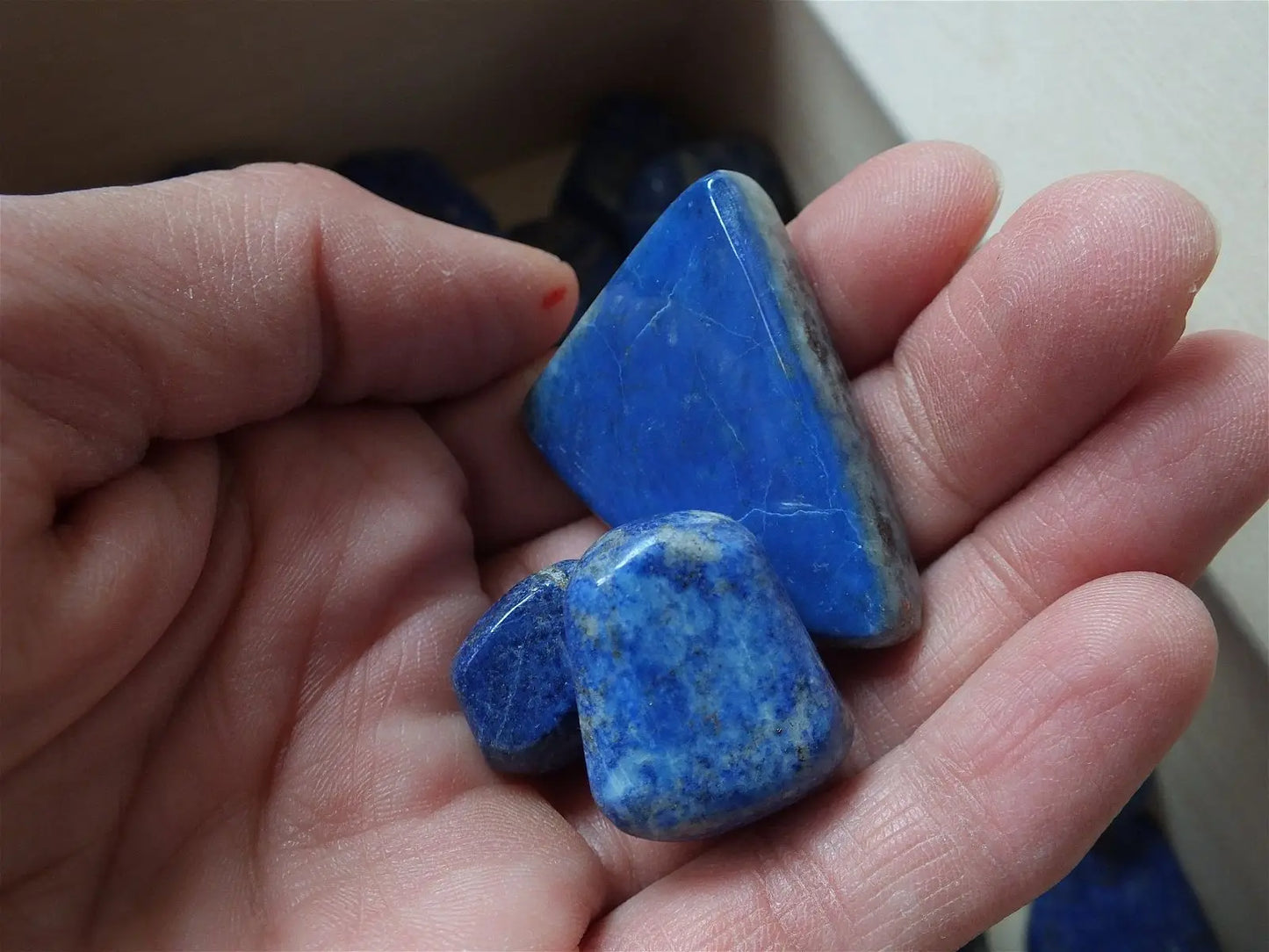 Pierre roulée en lapis lazuli TAILLE AU CHOIX - Aurore Lune