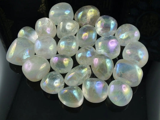 Pierre roulée en quartz angel aura COULEUR ARTIFICIELLE - Aurore Lune