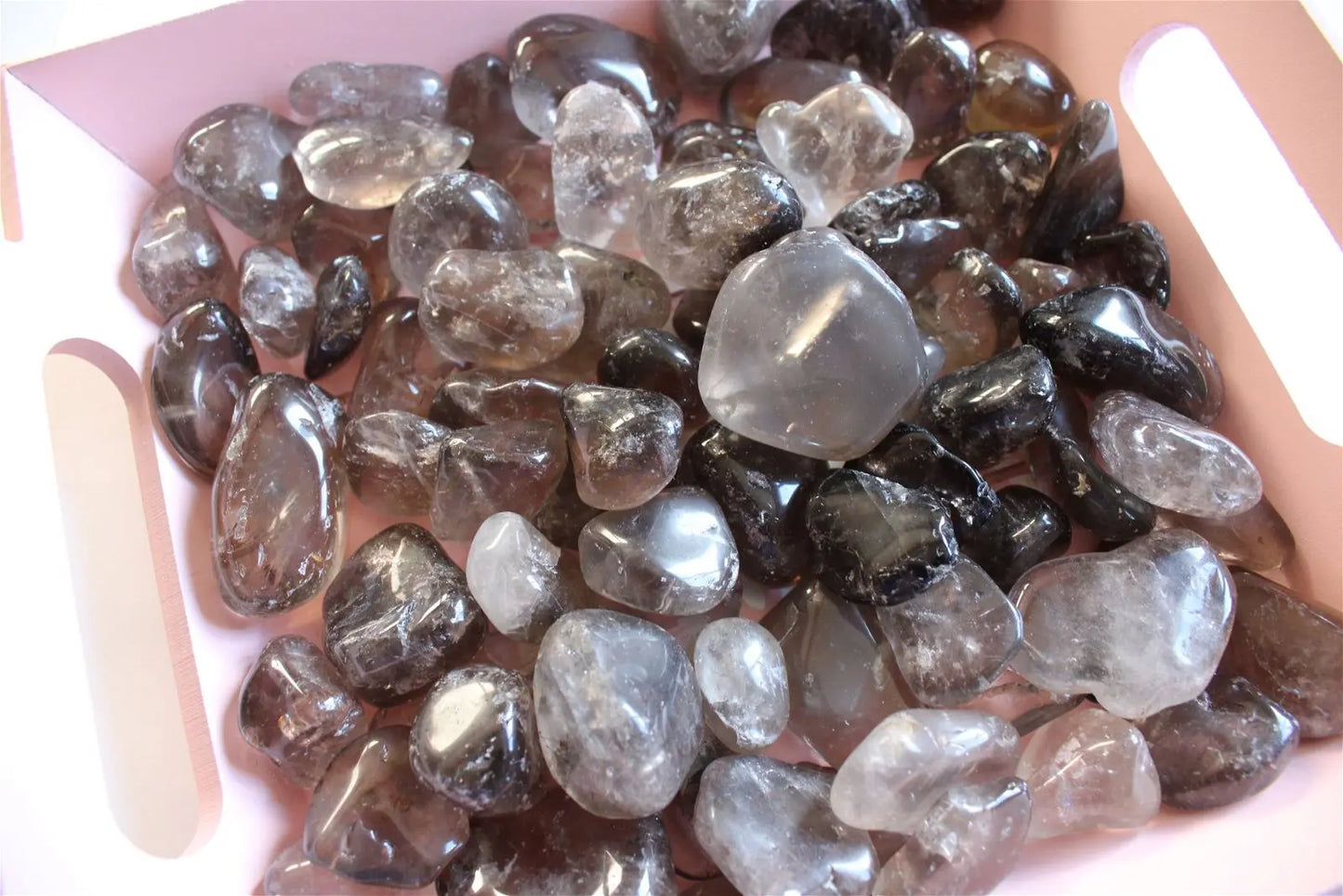 Pierre roulée en quartz fumé ou enfumé de qualité moyenne - Aurore Lune