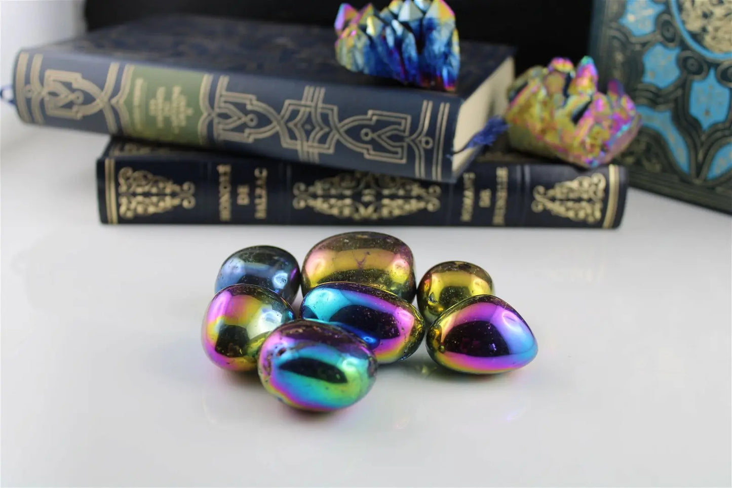 Pierre roulée en quartz rainbow aura COULEUR ARTIFICIELLE - Aurore Lune