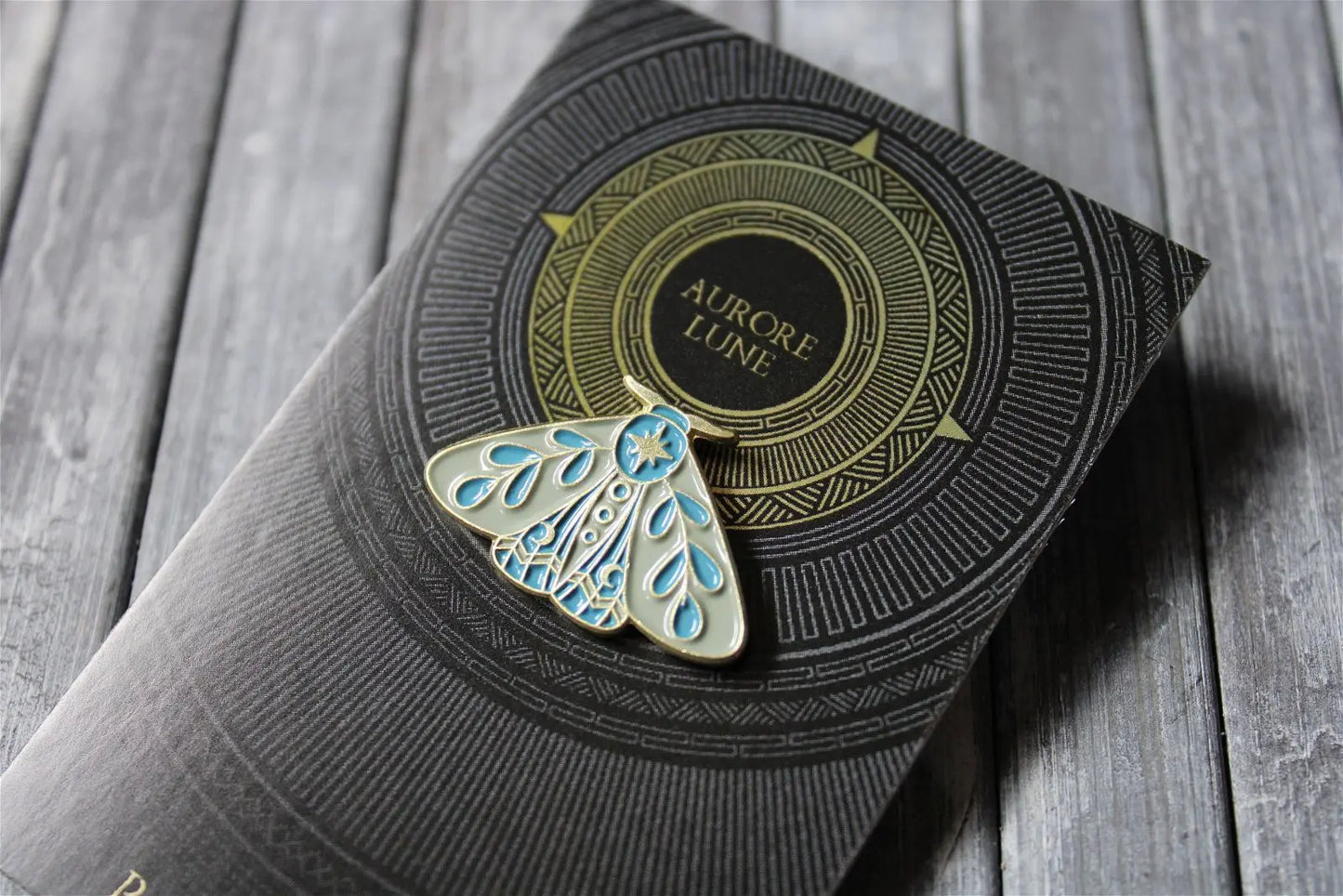 Pin's papillon - Aurore Lune